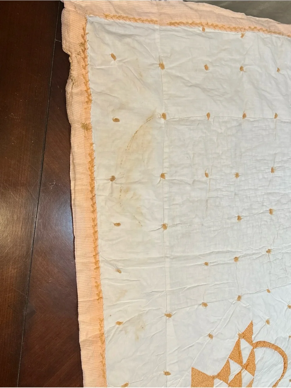 Vintage Handmade Basket Patchwork Quilt 82x60” Peach White Orange